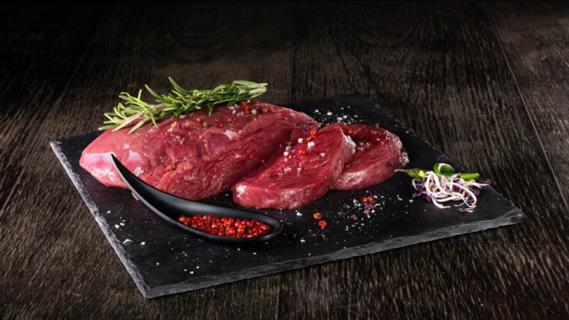 Pštrosí kýta bez kosti